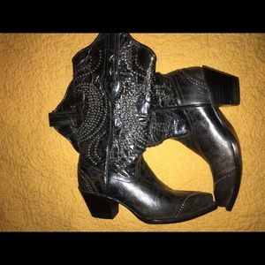 Women’s Black Cowboy/Cowgirl boot